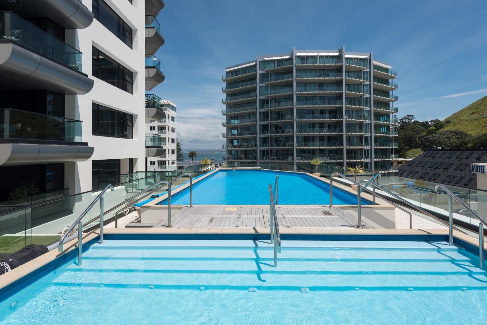 Marvelous Downtown Apartment Moments From Main Beach With Heated Pool, Gym And Parking เมาท์มองานุย ภายนอก รูปภาพ